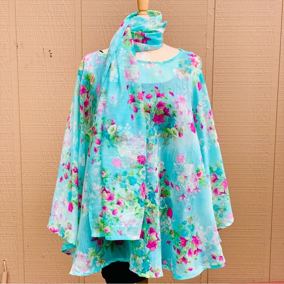 Floral sheer Poncho with Scarf - Picture 3 of 8